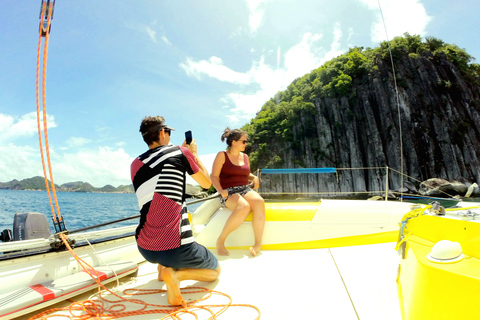 2h Sailing catamaran in La Baie des Saintes