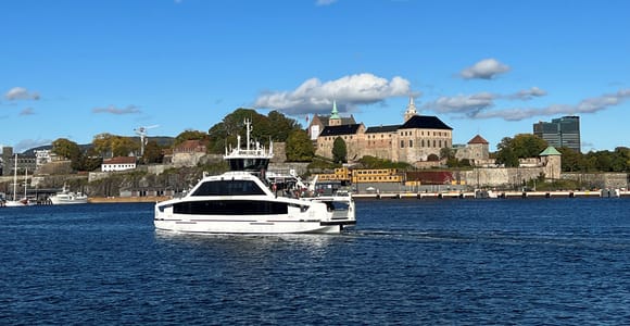 Oslo: Geführte Stadtrundfahrt mit Bus und Fjordkreuzfahrt