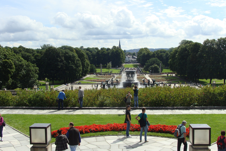 Oslo: City Highlights Guided Tour by Coach with Fjord Cruise