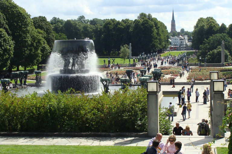 Oslo: City Highlights Guided Tour by Coach with Fjord Cruise