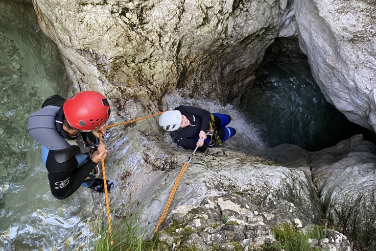 Bovec: Łatwa wycieczka kanioningowa w Sušcu (poziom 1) + zdjęciaBovec, Słowenia: łatwy kanioning w Susec (poziom 1) + zdjęcia