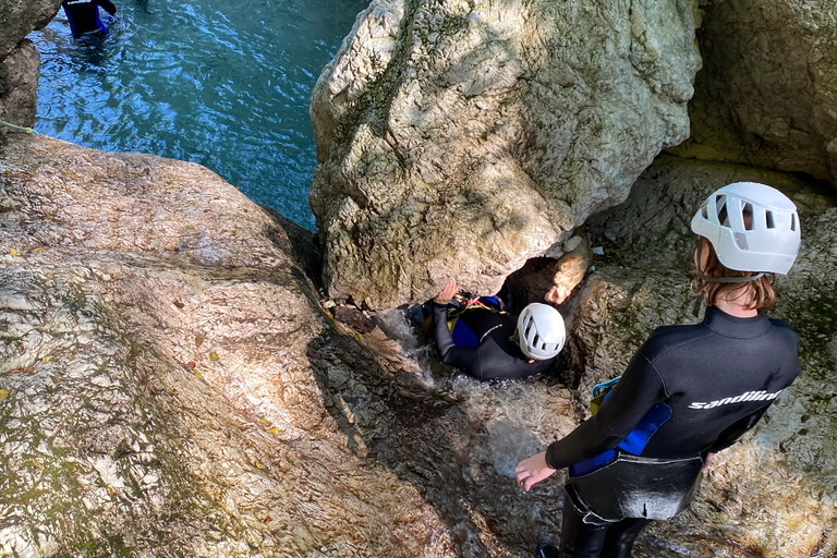 Bovec: Descenso fácil de barrancos en Sušec (nivel 1) + fotoBovec, Eslovenia: barranquismo fácil en Susec (nivel 1) + fotos