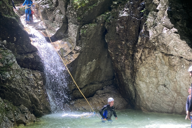 Bovec : Canyoning de difficulté moyenne à Fratarica + photoBovec : Canyoning de difficulté moyenne dans les gorges de Fratarica