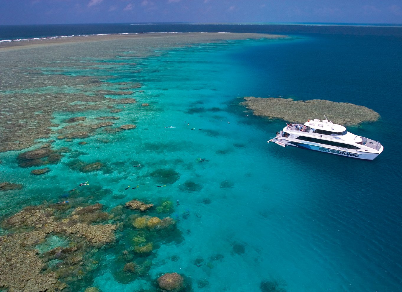 Port Douglas: Silversonic Great Barrier Reef Dive & Snorkel