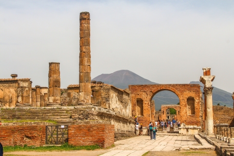 Pompeii: semi-privérondleiding door PompeiiPompeii: begeleide kleine groepsreis in het Frans