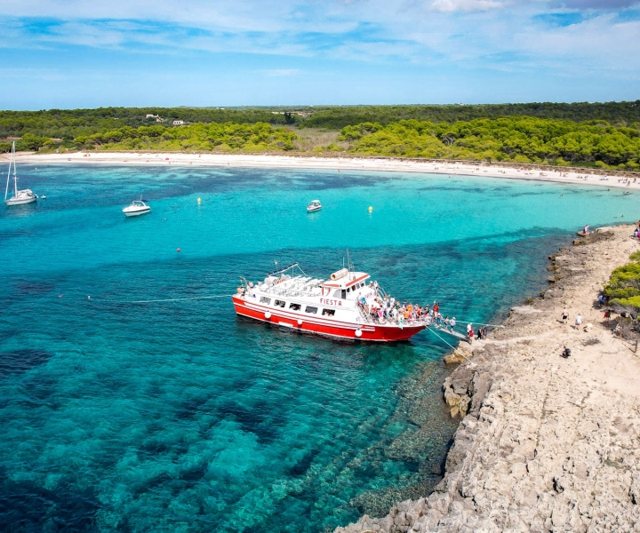 Minorque : journée d'excursion en bateau av. déjeuner paella