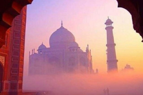 Desde Delhi: Visita al Taj Mahal y al Fuerte de Agra en el Gatimaan ExpressEntrada en tren de 2ª clase con coche y guía
