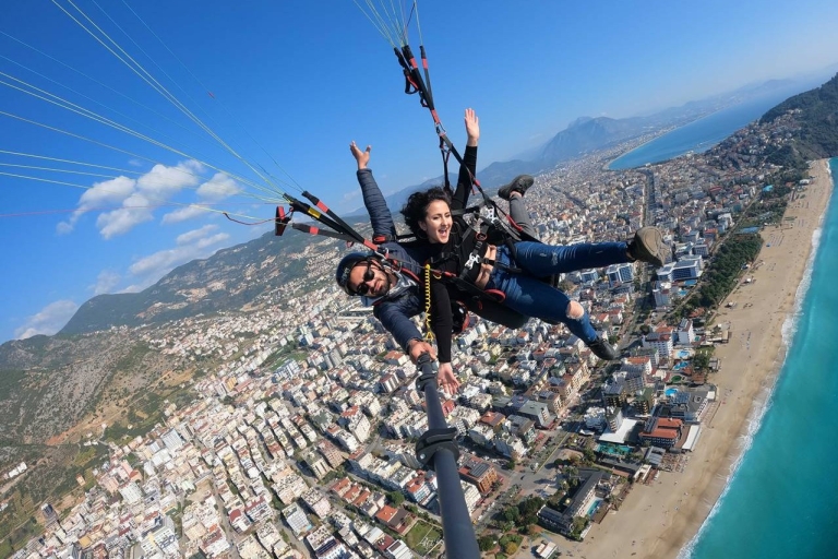 From Antalya: Alanya Paragliding Experience with Beach Visit