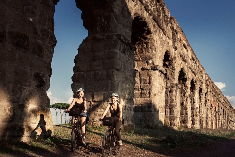 Rome: Half-Day Ancient Appian Way & Aqueducts E-Bike Tour French Tour