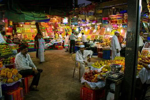 Mumbai Markets & Temples Tour