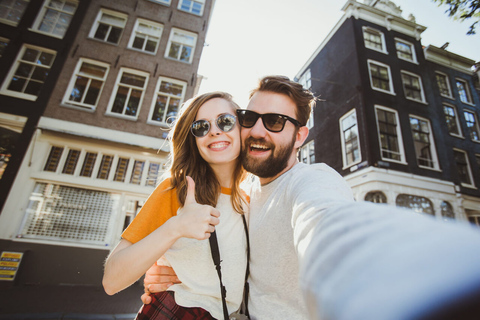 Amsterdam: Private Romantic Tour with a Guide Standard option