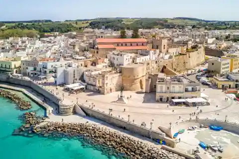 Otranto: Tour privato guidato a piedi con una guida certificata