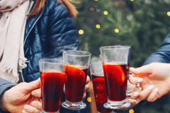 Leipzig: Glühwein Motorboot Tour