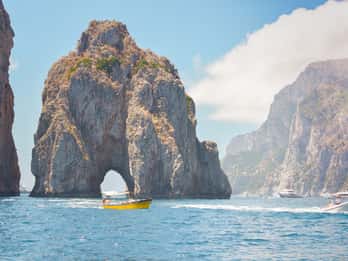 Da Sorrento: biglietto di andata e ritorno in traghetto per Capri e Positano