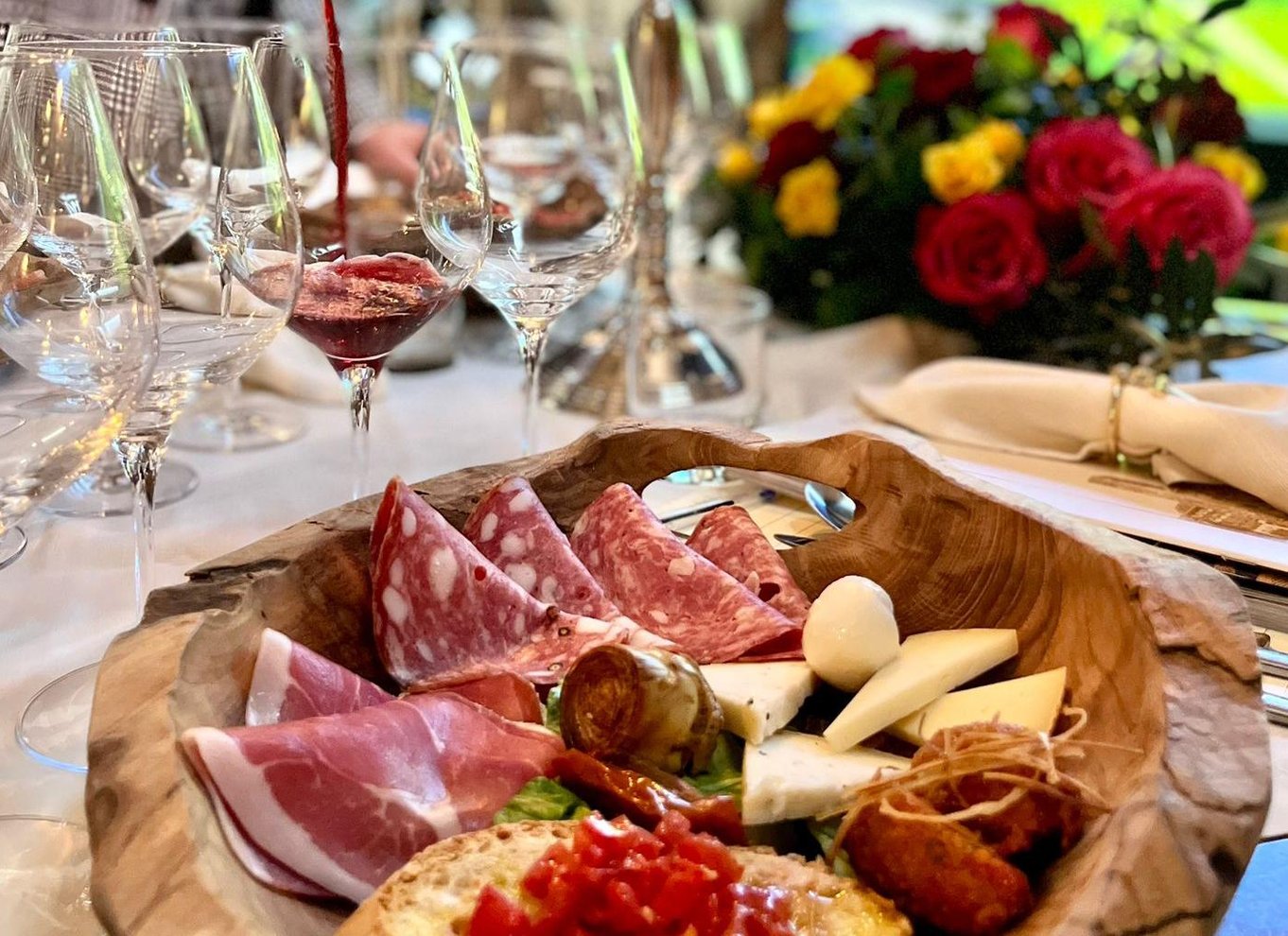 San Gimignano: Frokost eller middag på en vingård med vinsmagning