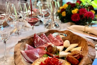 San Gimignano, almoço ou jantar em uma vinícola com degustação de vinhos - Housity