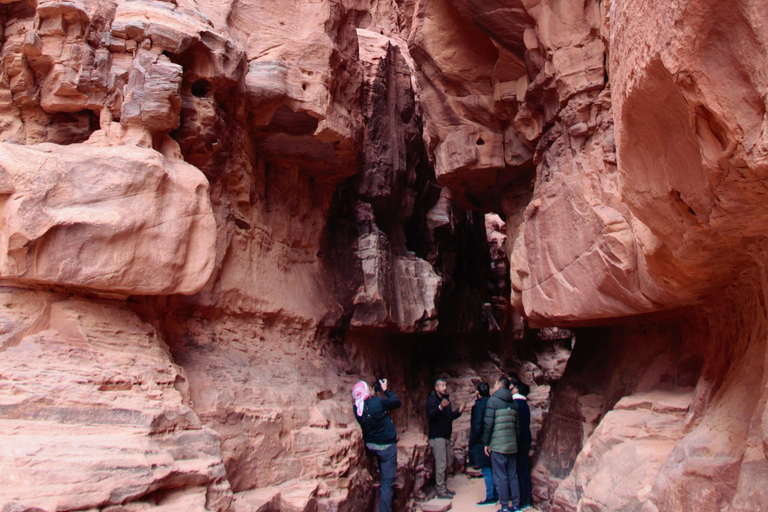 Wadi Rum: 2 noce/3 dni pustynnej wycieczki trekkingowej, kemping i posiłki