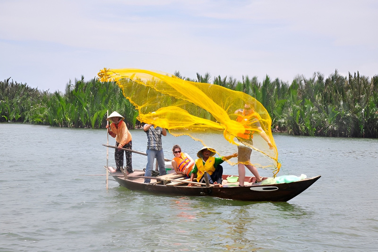 From Hoi An: Market Tour, Basket Boat Ride and Cooking Class