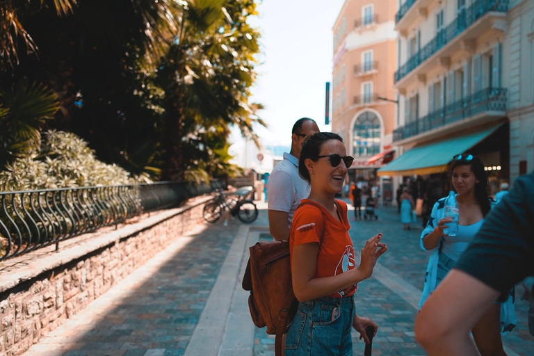 Explora Cannes: Excursão a pé guiada com um guia localCannes: Excursão a pé guiada de 2 horas