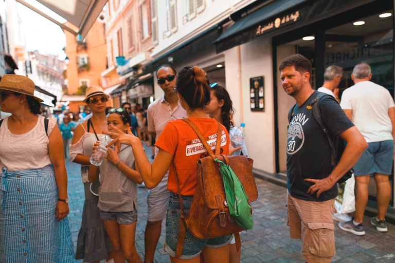 Explora Cannes: Excursão a pé guiada com um guia localCannes: Excursão a pé guiada de 2 horas