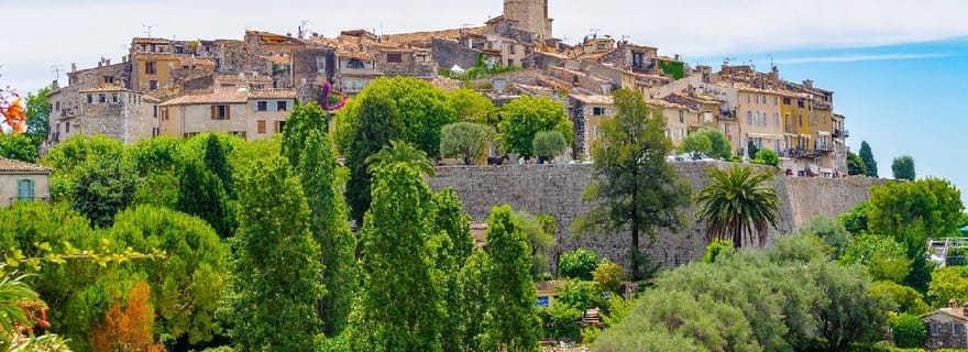 Parfumerie de Grasse, souffleurs de verre et villages locaux