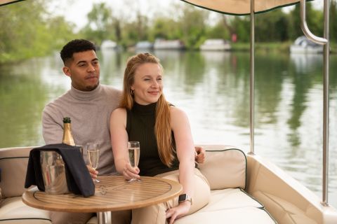 Oxford: River Cruise and 6-Course Tasting at The Folly