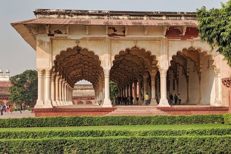Z Delhi: Prywatna całodniowa wycieczka do Tadż Mahal i fortu AgraTylko kierowca, transport i przewodnik turystyczny