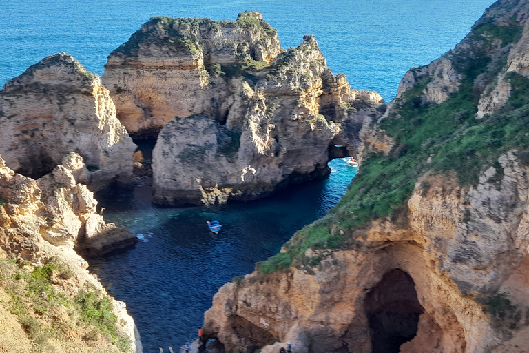 Lagos: Ponta Da Piedade en Lagos Tour met wijnproeverijLagos: rondleiding Ponta Da Piedade en wijnproeverij