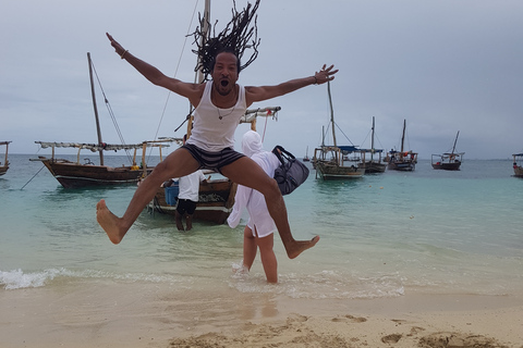 Azul SafariZanzibar: passeio de barco pela lagoa azul da ilha de Kwale