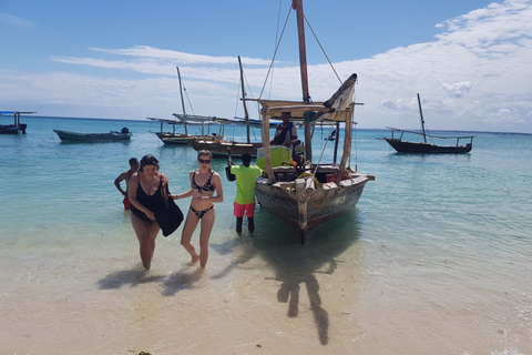 Azul SafariZanzibar: passeio de barco pela lagoa azul da ilha de Kwale