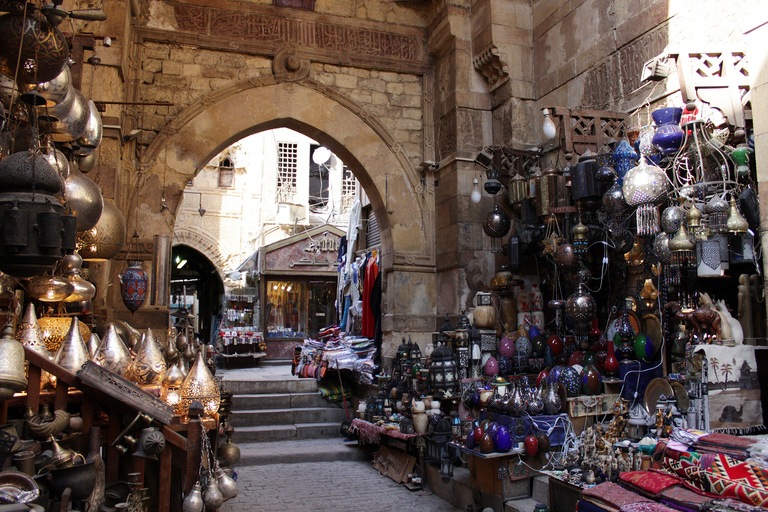 Reis naar Egyptisch museum, oud Caïro en bazaar