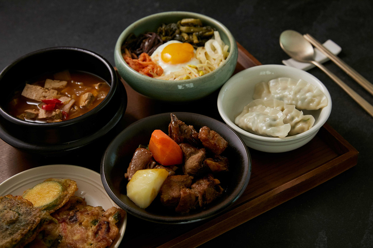 Premium Korean feast Cooking Class in Seoul