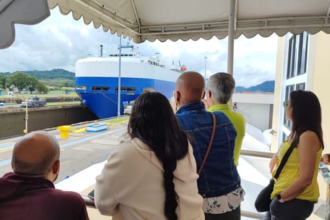 Panama Canal: Locks, Old Town, and Former US Canal Zone Tour
