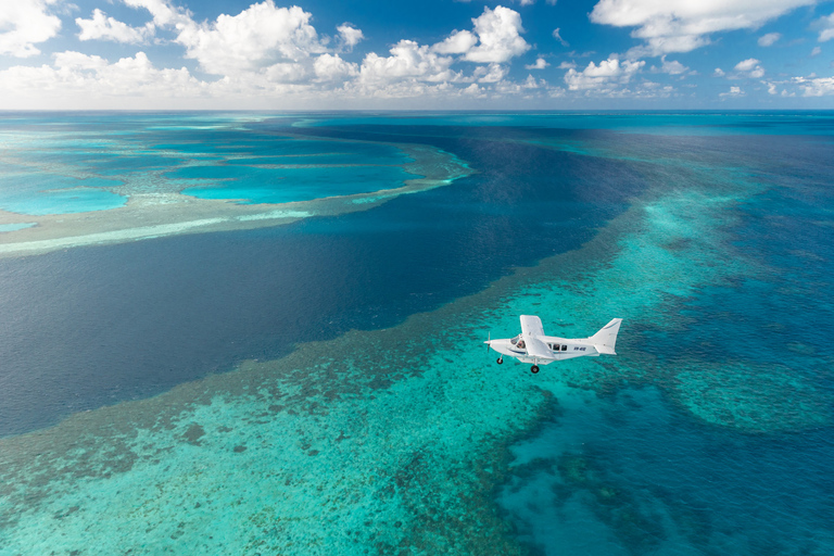 Whitsundays: Ocean Rafting Fly Raft Tour med snorklingNaturskön flygning och rundtur till norra Whitehaven Beach