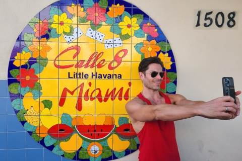 Miami: Little Havana Food and Walking TourWandertour mit 1-Tages-Ticket für die Big Bus Tour