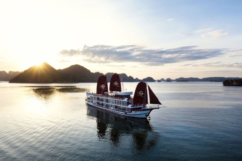 From Hanoi: Ha Long and Lan Ha Bays 2-Day Cruise with Meals From Hanoi: Lan Ha Bay 2-Day Cruise with Luxury Transfer
