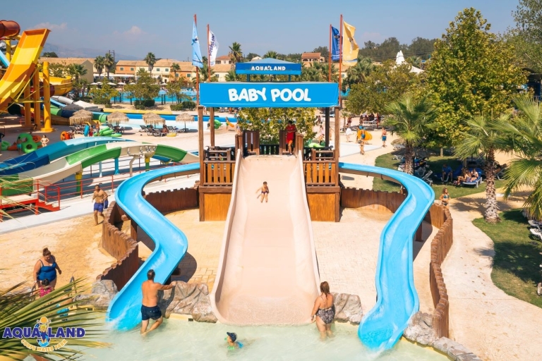 Corfu: ticket Aqualand Waterpark en optionele transferWateravonturenpark "Aqualand" met vervoer