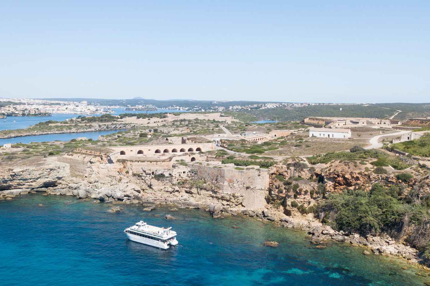 Mahon: Harbor Boat Tour with Underwater Viewing & Commentary