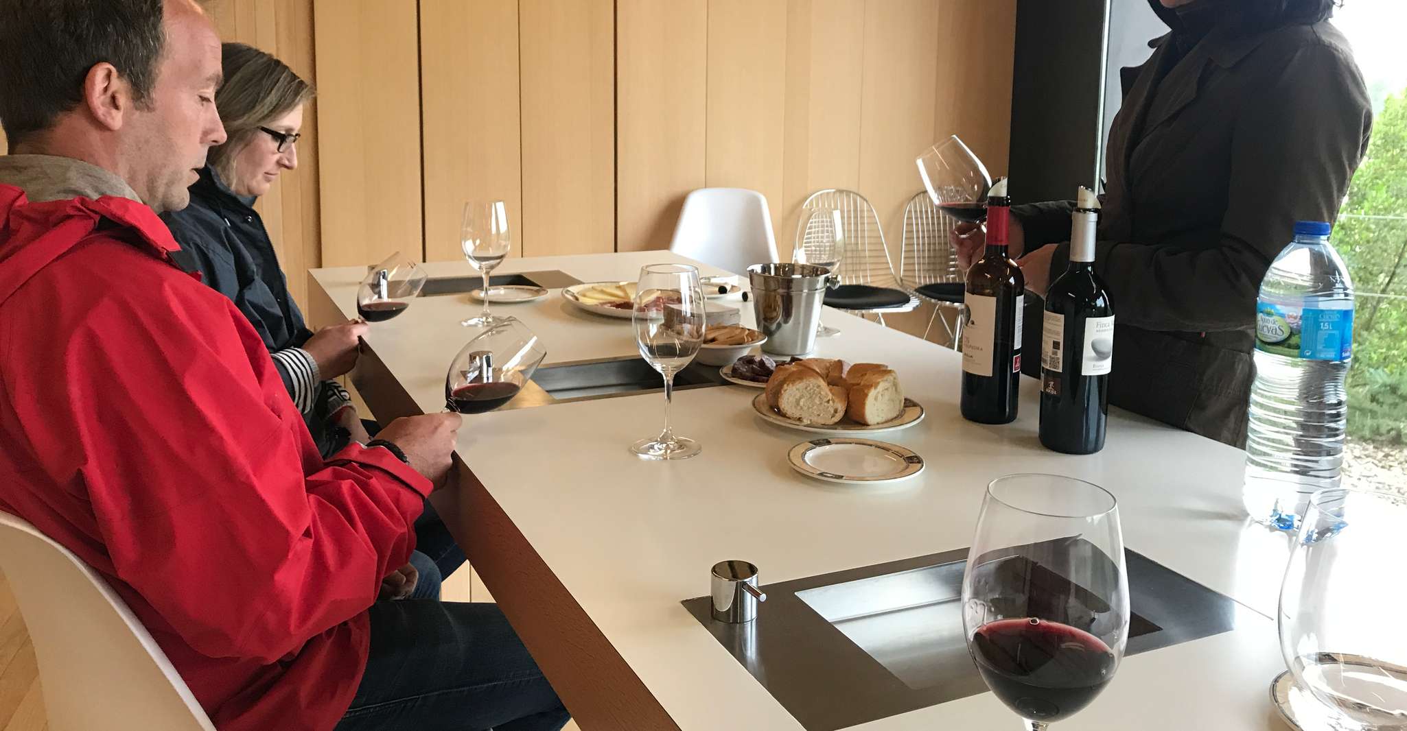 Een sip-by-sip tour van 3 boetiekfamilie Rioja Wineries - Housity