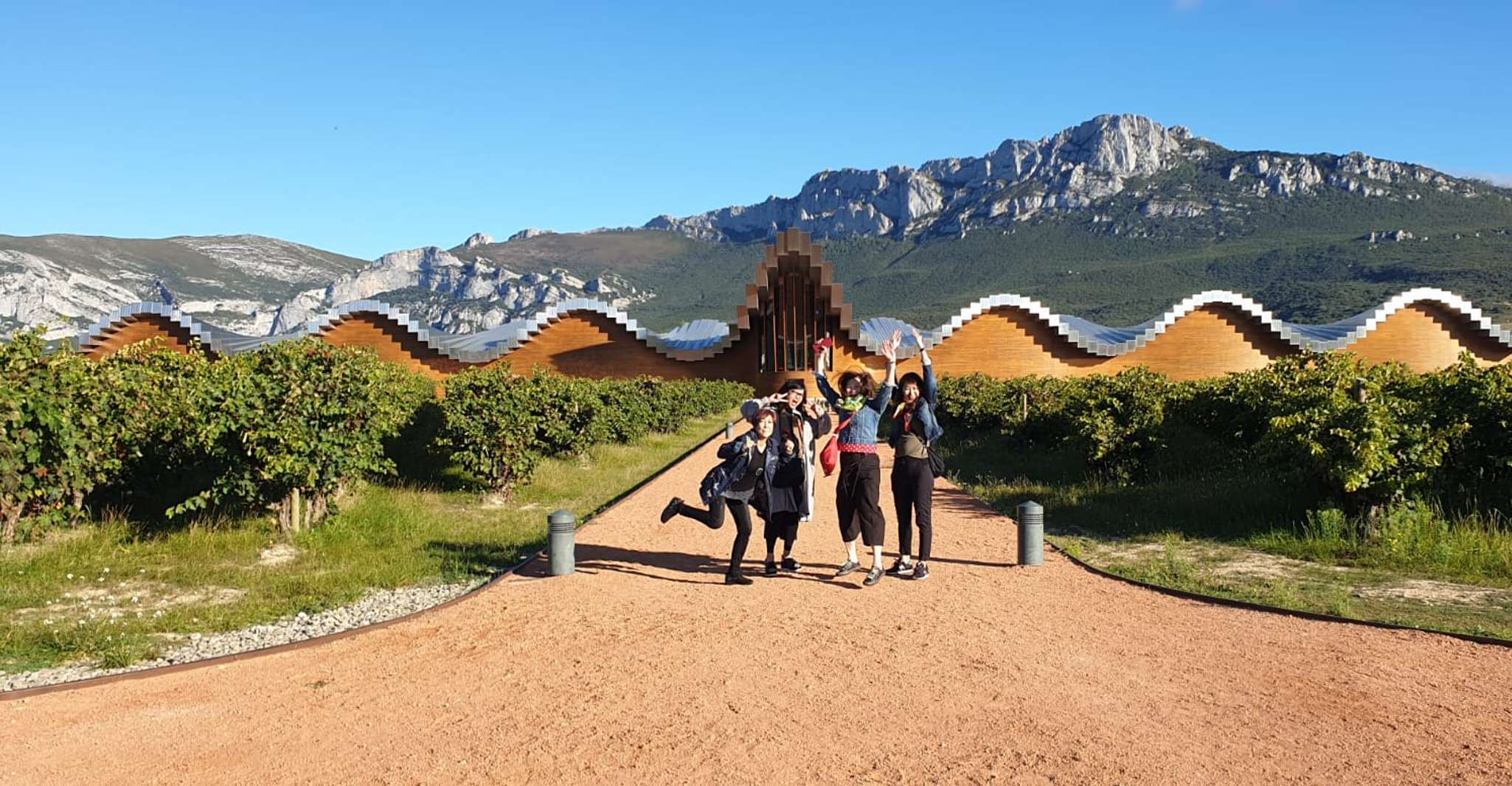 A Sip-By-Sip Tour of 3 Boutique Family Rioja Wineries - Housity