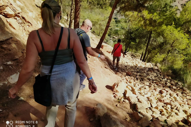 Vanuit Marrakesh: dagtour Atlasgebergte en Toubkal-museumVan Marrakesh: Atlasgebergte & Toubkal Museum Dag Tpur