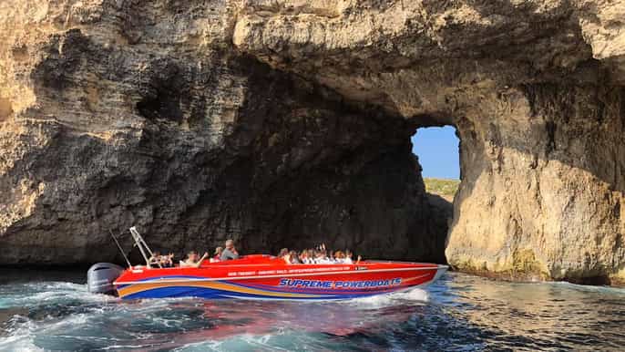 Sliema: Mit dem Motorboot zu den Höhlen von Comino und zur Blauen Lagune mit Schwimmen