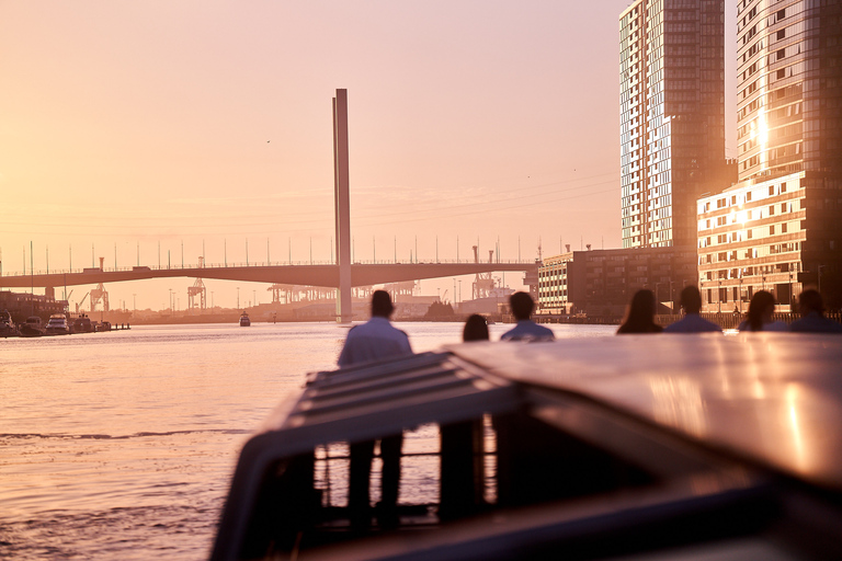 Melbourne: Golden Hour Cruise