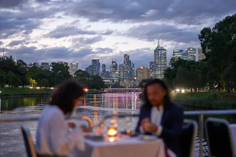 Spirit of Melbourne 4-gangen cruise met drankjes