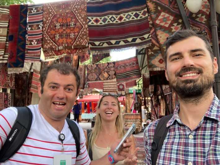 Yerevan: Highlights and Culture Walking Tour with Tastings