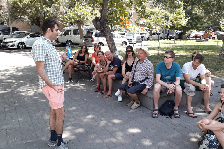 Yerevan: Highlights and Culture Walking Tour with Tastings