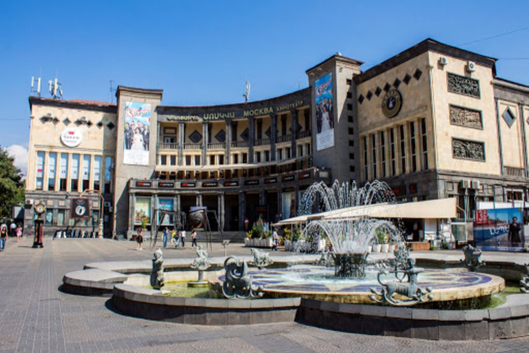 Yerevan: Highlights and Culture Walking Tour with Tastings