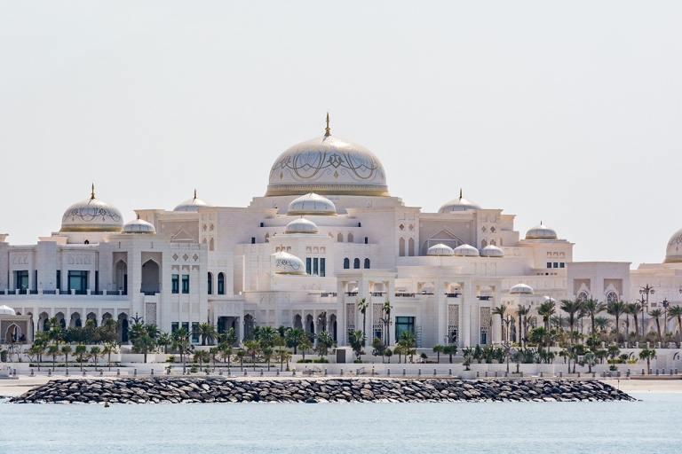 Desde Dubai: Visita guiada privada de un día a Abu DhabiVisita privada en el idioma que elijas