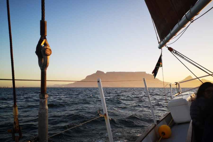 Kapstadt: Sunset Cruise von der V&A Waterfront mit Bubbly