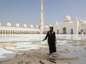 Desde Dubai: Tour privado de un día por Abu Dhabi con la Torre Etihad